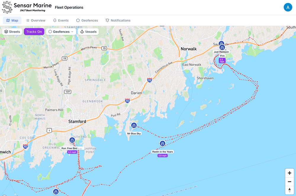 Dashboard shows locations and tracks of boats